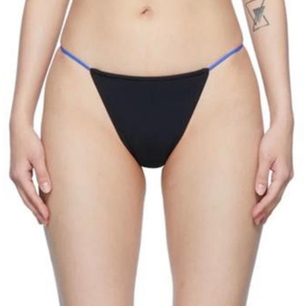 Maryam Nassir Zadeh bikini bottom